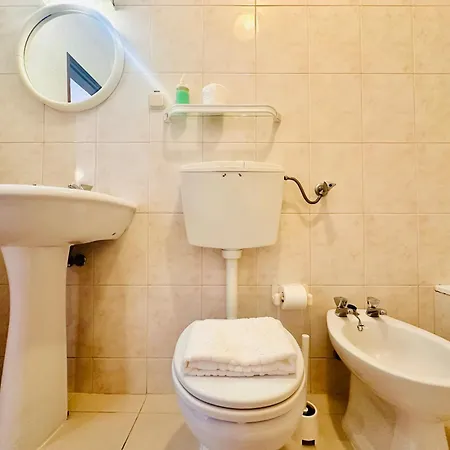 Casa de hóspedes Bela 3*