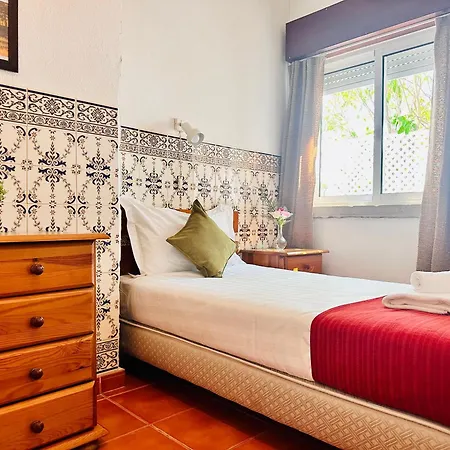 Casa de hóspedes Bela 3*