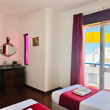 Casa de hóspedes Bela 3*